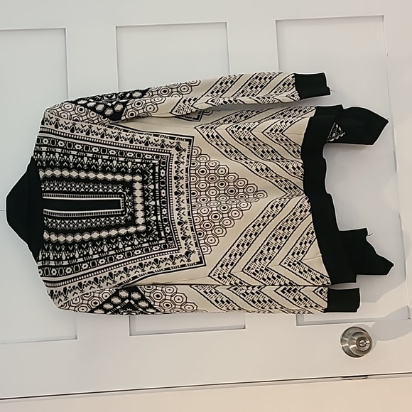 Staring at Stars Aztec Print Cardigan - Picture 5 of 6